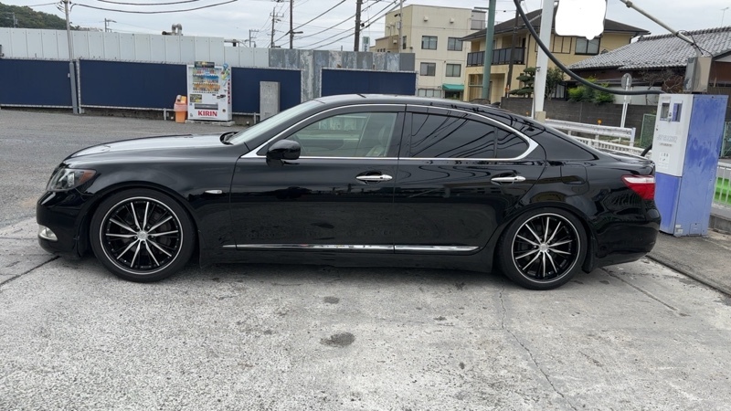 レクサス LS 460”version U”(AT_4.6)