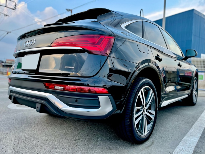 アウディ Q5 スポーツバック Sライン ダイナミックエディション_RHD_4WD(Sトロニック_2.0)