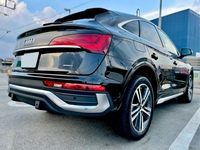アウディ Q5 スポーツバック Sライン ダイナミックエディション_RHD_4WD(Sトロニック_2.0)