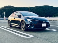 トヨタ カローラハイブリッド アクティブスポーツ_E-Four(CVT_1.8_ハイブリッド)