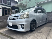トヨタ ノア Si_8人乗り(CVT_2.0)