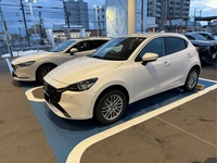 マツダ MAZDA2 15スポルト＋_4WD(EC-AT_1.5)