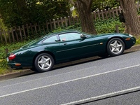 ジャガー XKシリーズ クーペ XK8_クラシック_RHD(AT_4.0)