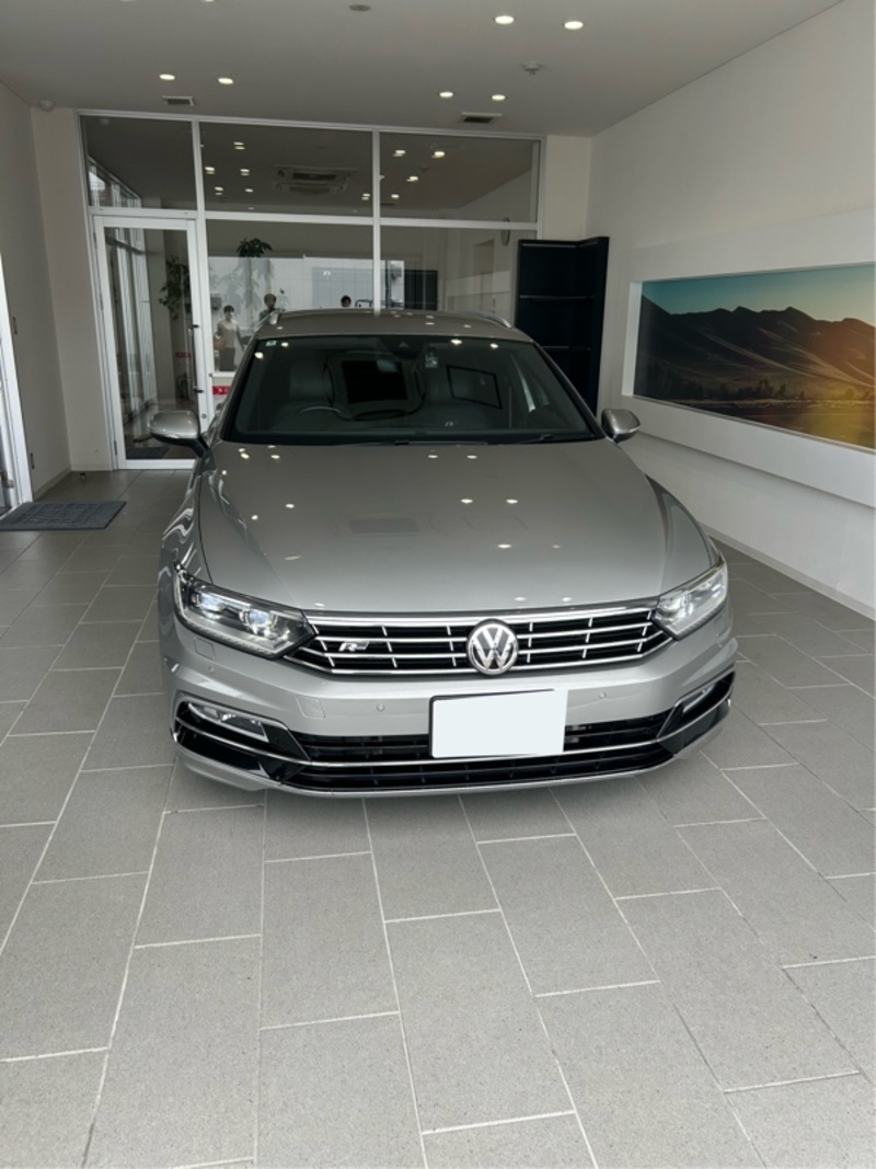 フォルクスワーゲン パサートヴァリアント ヴァリアント 2.0TSI Rライン_RHD(DSG_2.0)