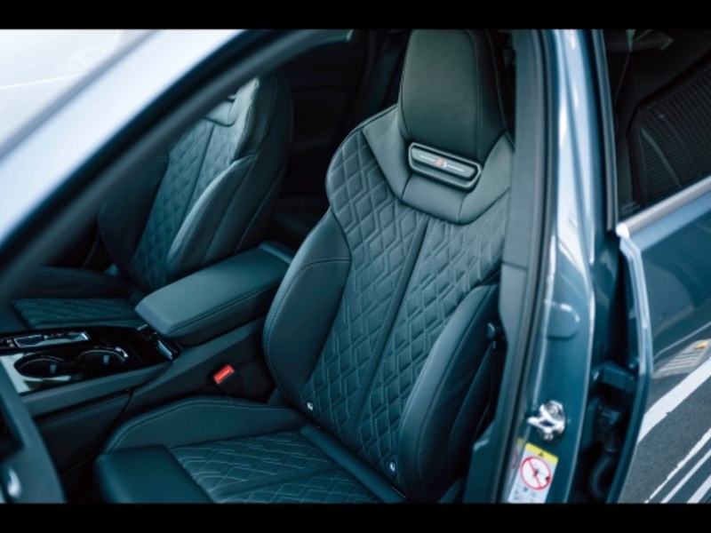 アウディ A5 アバント (ワゴン) TFSI 110kW_RHD(Sトロニック_2.0)