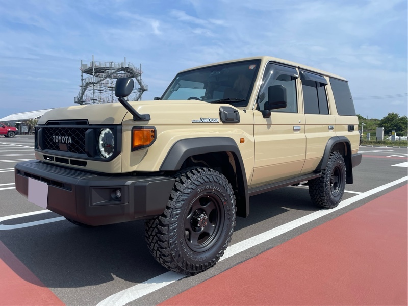 トヨタ ランドクルーザー70 AX_4WD(AT_2.8)