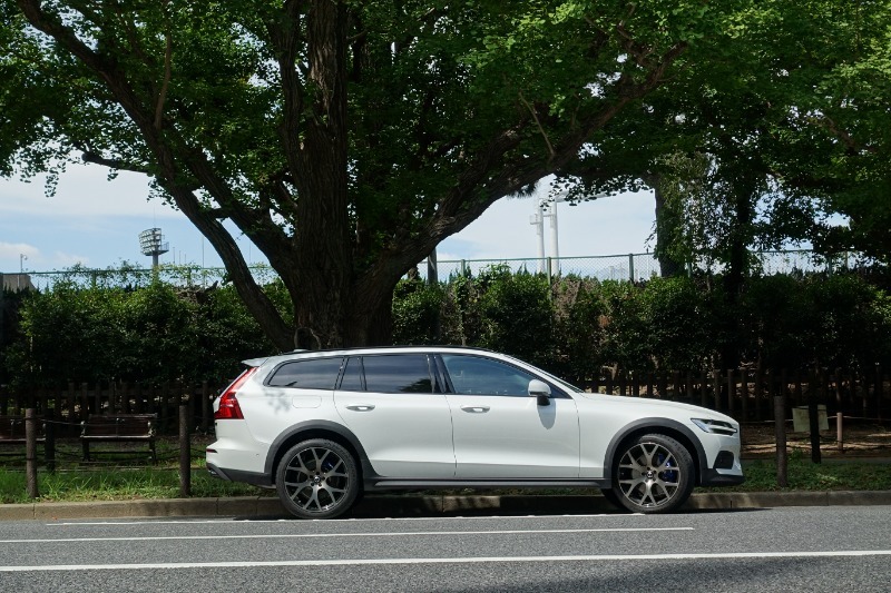 ボルボ V60クロスカントリー クロスカントリー ウルトラ B5 AWD_RHD_AWD(AT_2.0)