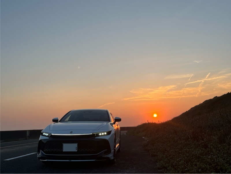 トヨタ クラウン（クロスオーバー） G“アドバンスト・レザーパッケージ”_E-Four(CVT_2.5)
