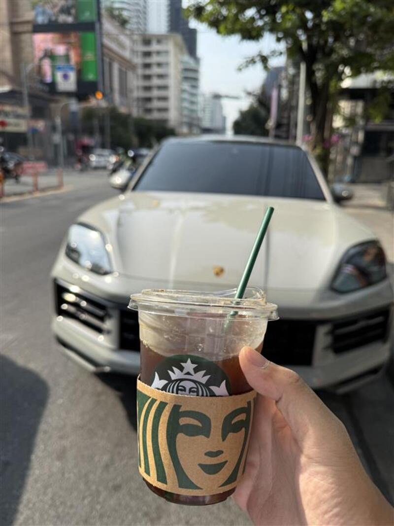 ポルシェ カイエン PHV カイエン E ハイブリッド_RHD_4WD(Tip-S_3.0)