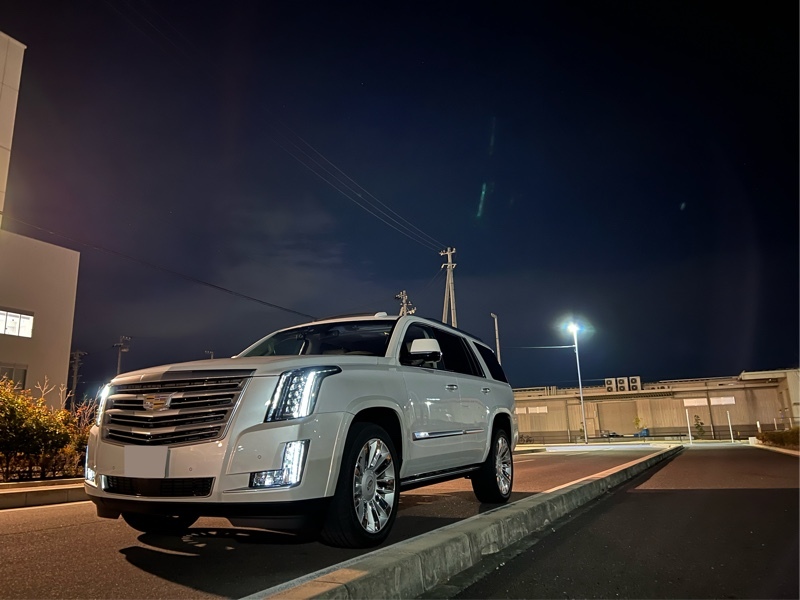 キャデラック エスカレード プラチナム_LHD_4WD(AT_6.2)