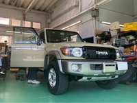 トヨタ ランドクルーザー70 バン_4WD(MT_4.0)