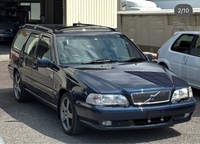 ボルボ V70 クラシックRHD(AT)