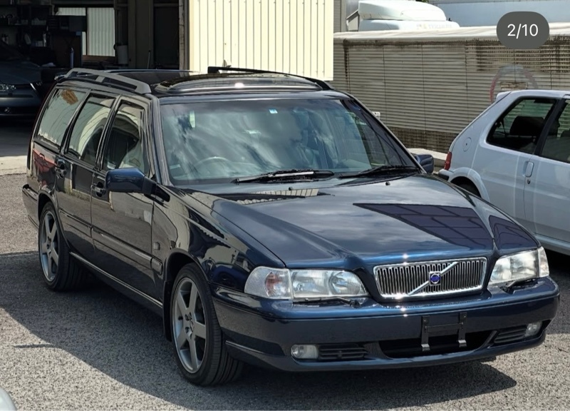 ボルボ V70 クラシックRHD(AT)