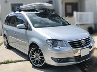 フォルクスワーゲン ゴルフトゥーラン TSI Hightline_RHD(AT1.4)