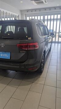 フォルクスワーゲン ゴルフトゥーラン TDI ハイライン_RHD(DSG_2.0)