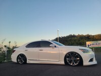 レクサス LS 460“Fスポーツ”_5人乗り(AT_4.6)