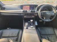 レクサス LS 460“Fスポーツ”_5人乗り(AT_4.6)