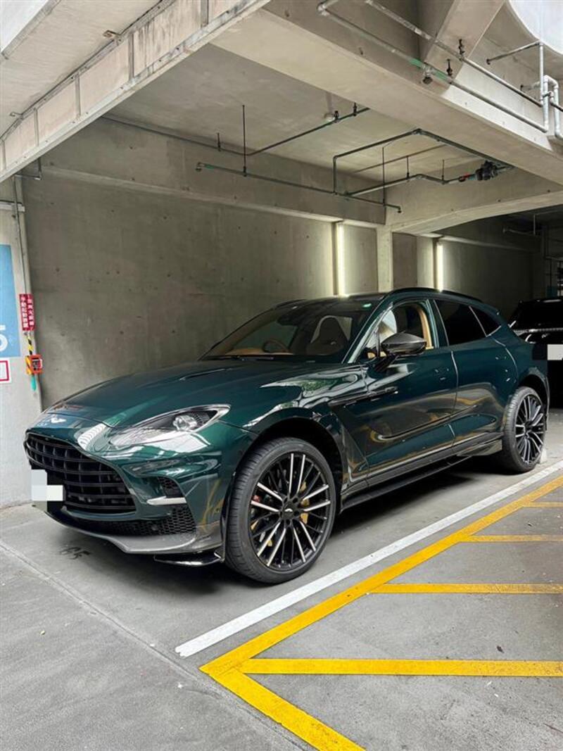 アストンマーティン DBX DBX707_RHD_4WD(AT_4.0)