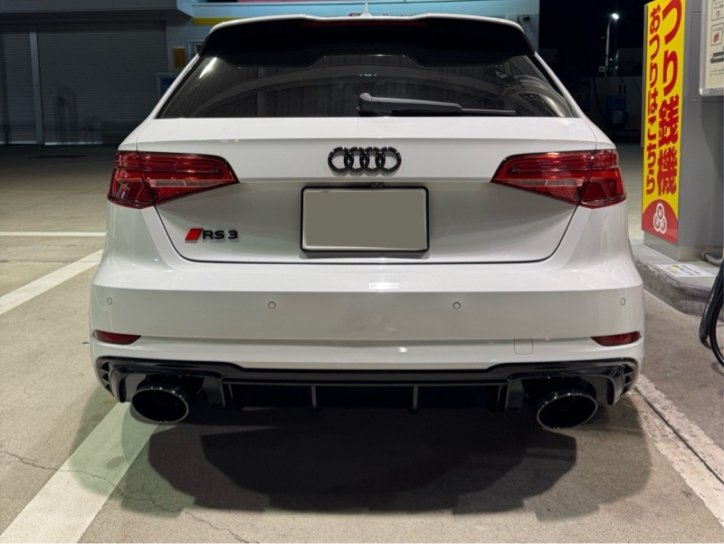 アウディ RS3 スポーツバック RS3 スポーツバック_RHD_4WD(AT_2.5)