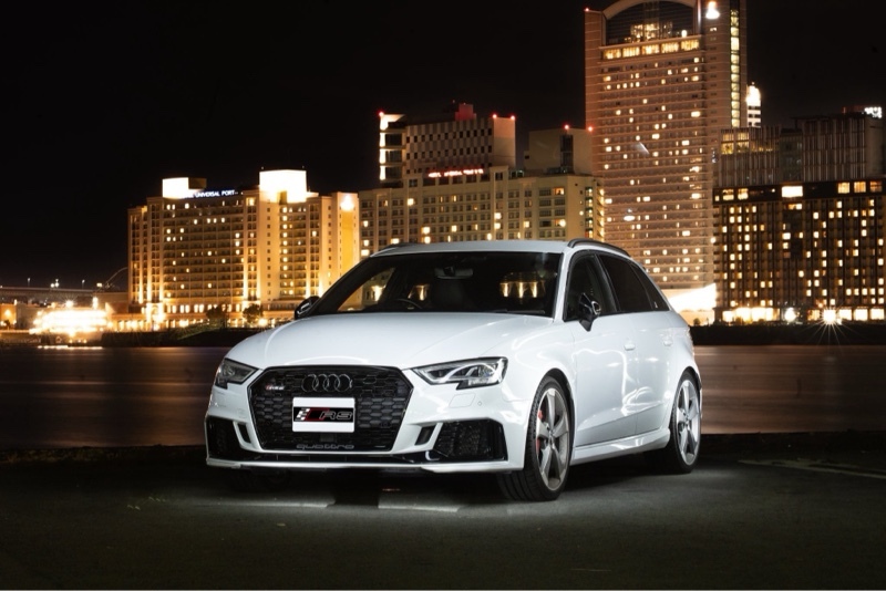 アウディ RS3 スポーツバック RS3 スポーツバック_RHD_4WD(AT_2.5)