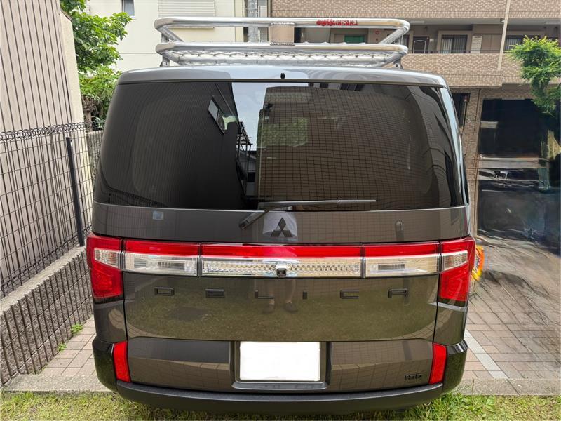 三菱 デリカD:5 G_8人乗り_4WD(AT_2.3)