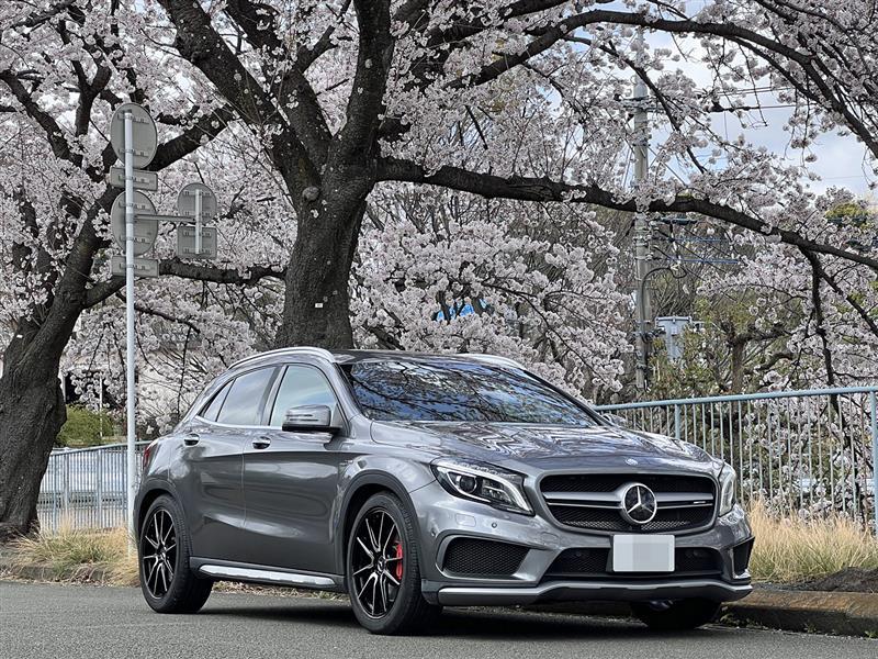 AMG GLAクラス メルセデスAMG GLA45 4マチック_RHD_4WD(AT_2.0)