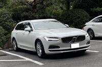 ボルボ V90