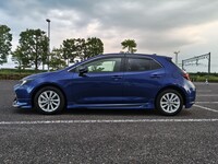 トヨタ カローラスポーツハイブリッド G(CVT_1.8_ハイブリッド)
