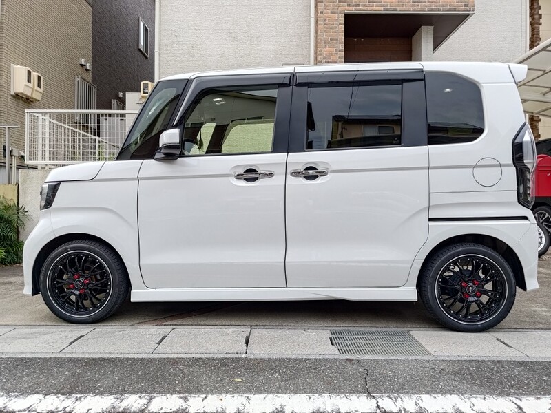 ホンダ N-BOXカスタム L・ターボ(CVT_0.66)