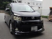 トヨタ ヴォクシー ZS_8人乗り(CVT_2.0)