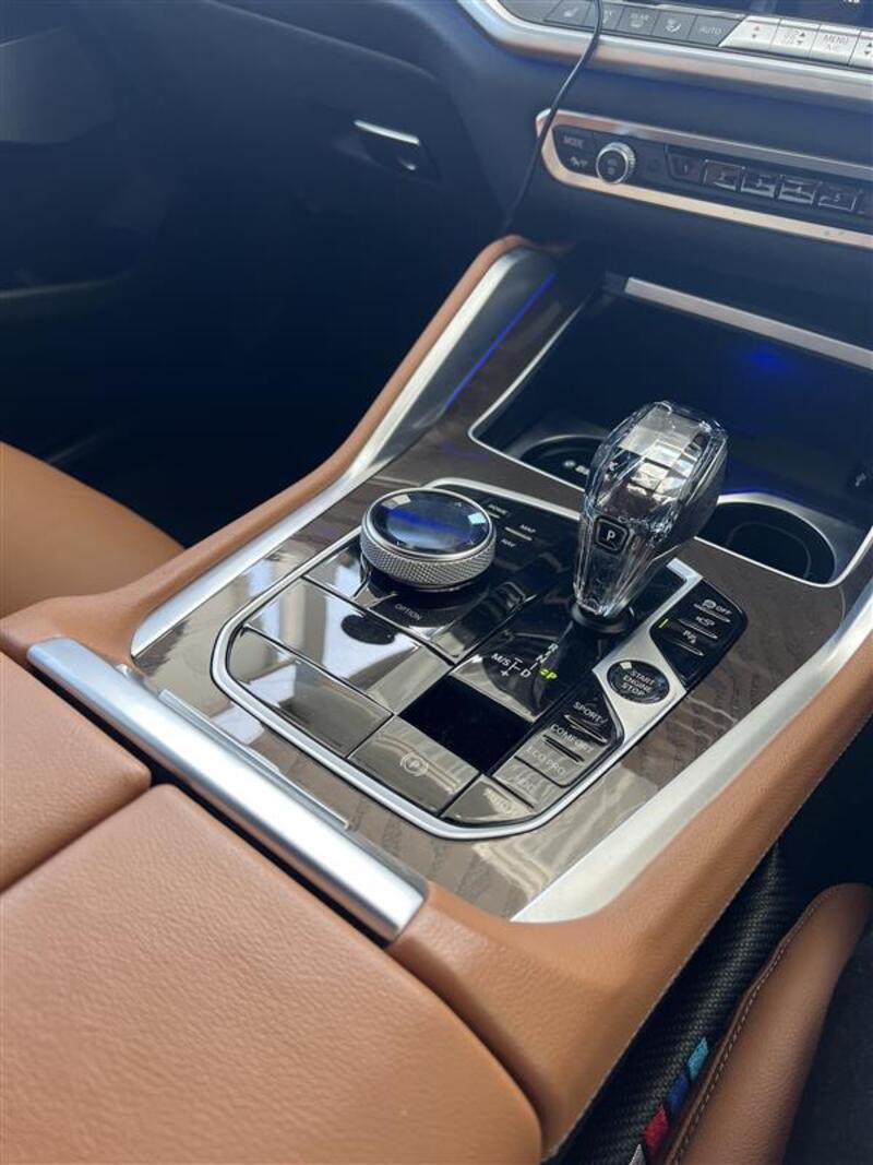 BMW X6 xドライブ35d Mスポーツ_RHD_4WD(AT_3.0)