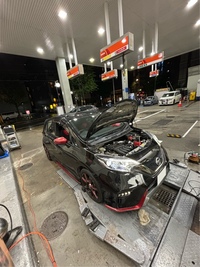 日産 ノート ニスモ S(MT_1.6)
