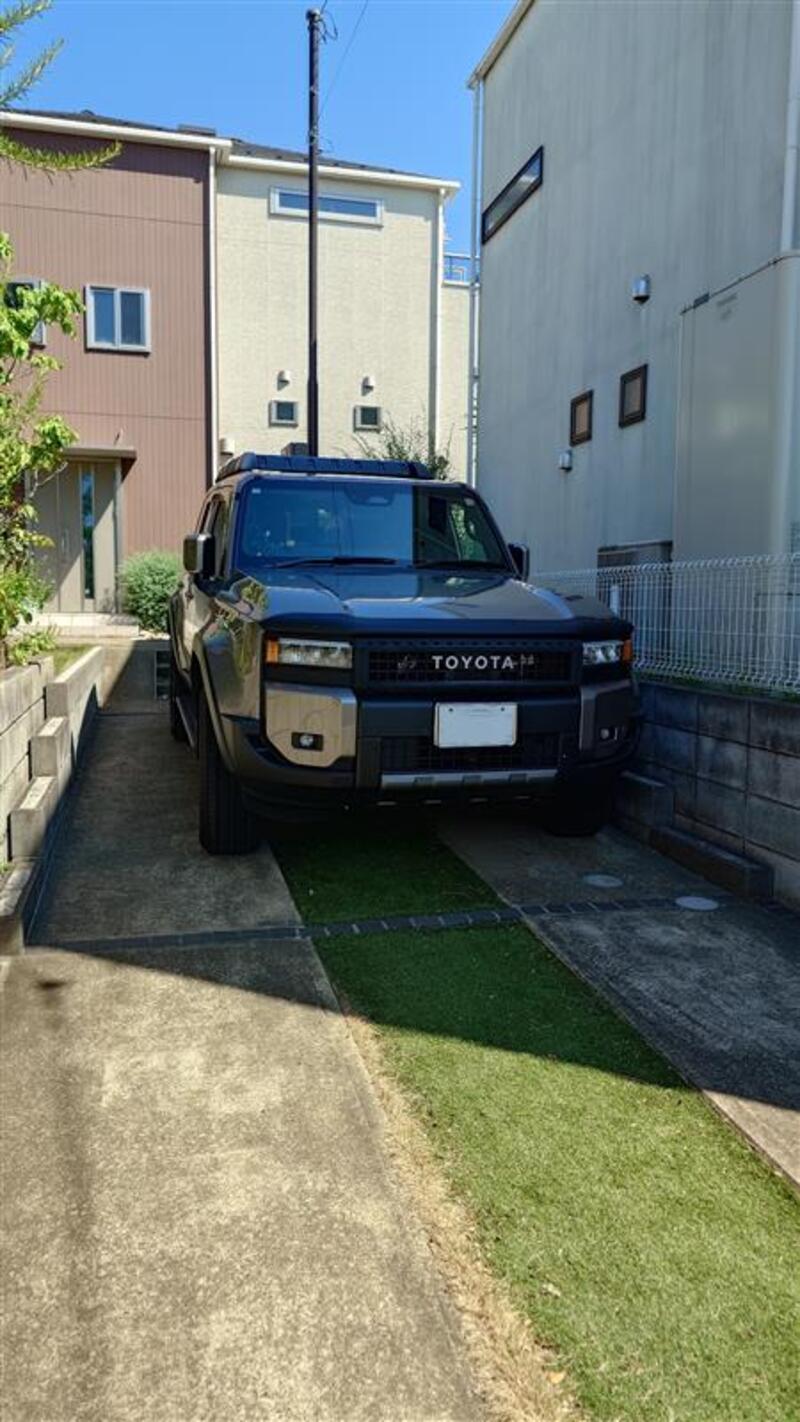 トヨタ ランドクルーザー250 VX_7人乗り_4WD (AT_2.8_ディーゼル)