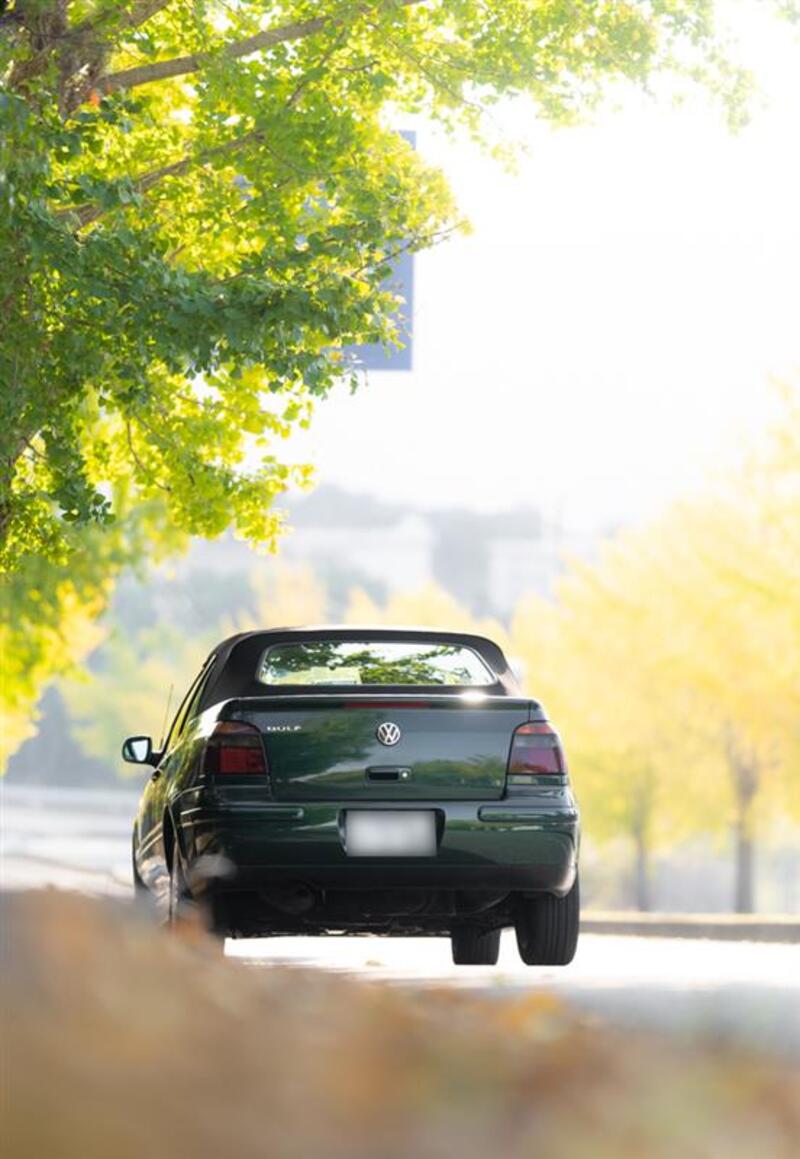 フォルクスワーゲン ゴルフ カブリオ カブリオ_RHD(AT_2.0)