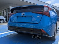 トヨタ プリウス S“ツーリングセレクション”_E-Four(CVT_1.8)