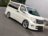 日産 エルグランド