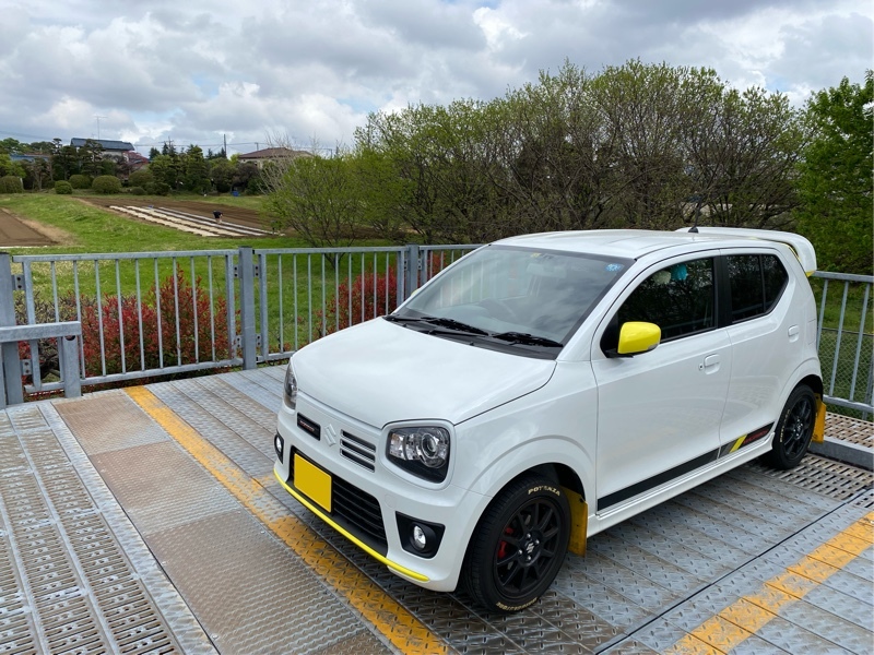スズキ アルトワークス アルトワークス_4WD(MT_0.66)