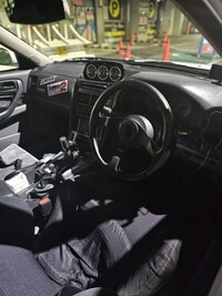 日産 スカイライン 25GT_TURBO(4ドア_MT_2.5)