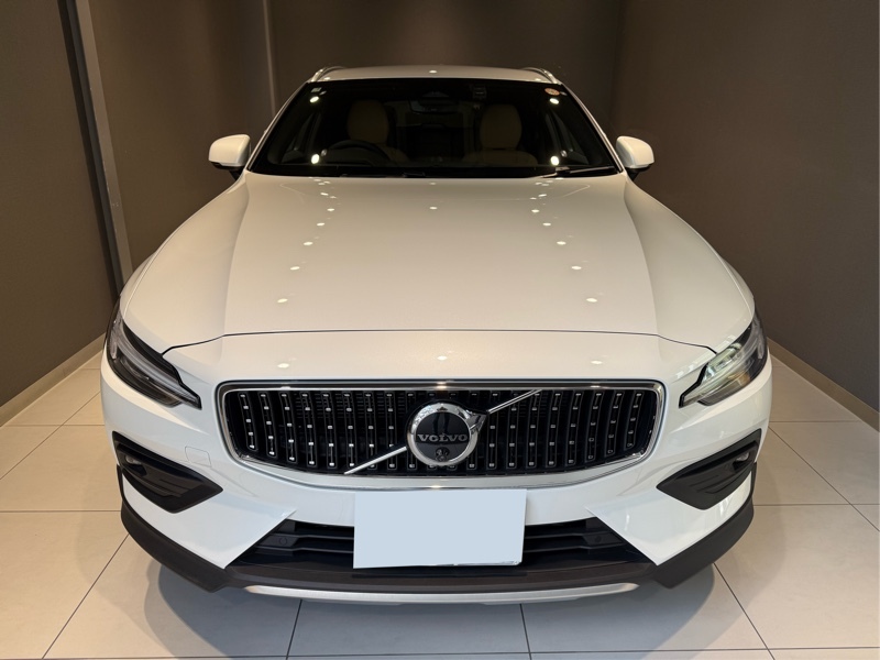 ボルボ V60クロスカントリー クロスカントリー ウルトラ B5 AWD_RHD_AWD(AT_2.0)