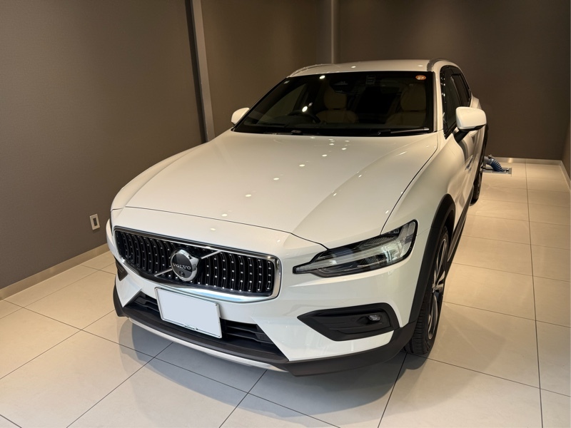 ボルボ V60クロスカントリー クロスカントリー ウルトラ B5 AWD_RHD_AWD(AT_2.0)