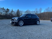 ミニ MINI Crossover クーパー クロスオーバー オール4_RHD_4WD(AT_1.6)