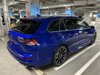 フォルクスワーゲン ゴルフ R ヴァリアント R アドバンス_RHD_4WD(DSG_2.0)