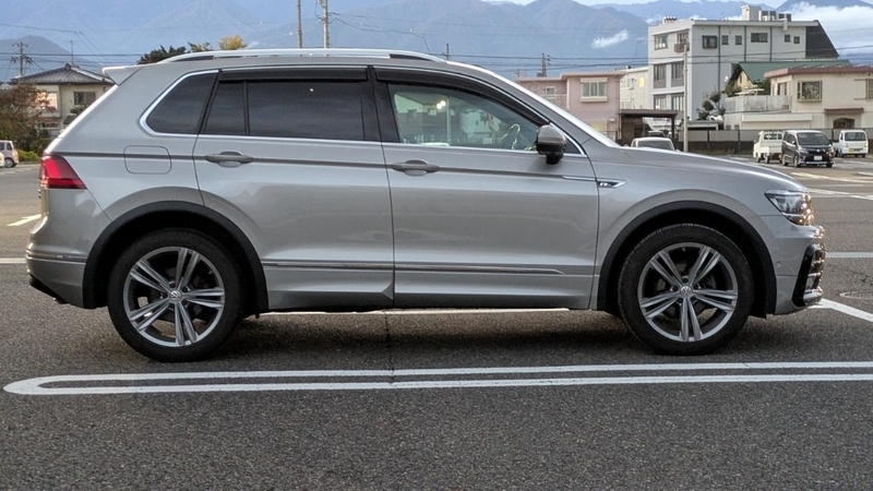 フォルクスワーゲン ティグアン TDI 4モーション Rライン_RHD_4WD(DSG_2.0)
