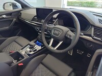 アウディ SQ5 SQ5_RHD_4WD(ティプトロニック_3.0)