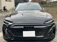 アウディ Q8 スポーツバック e-tron Q8 スポーツバック 55 e-tron クワトロ Sライン_RHD_4WD(AT)
