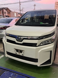 トヨタ ヴォクシー X_8人乗り(CVT_2.0)