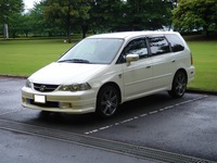 ホンダ オデッセイ Absolute_4WD(AT_3.0_6人乗)