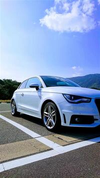アウディ A1 1.4 TFSI Sライン_RHD(AT_1.4)