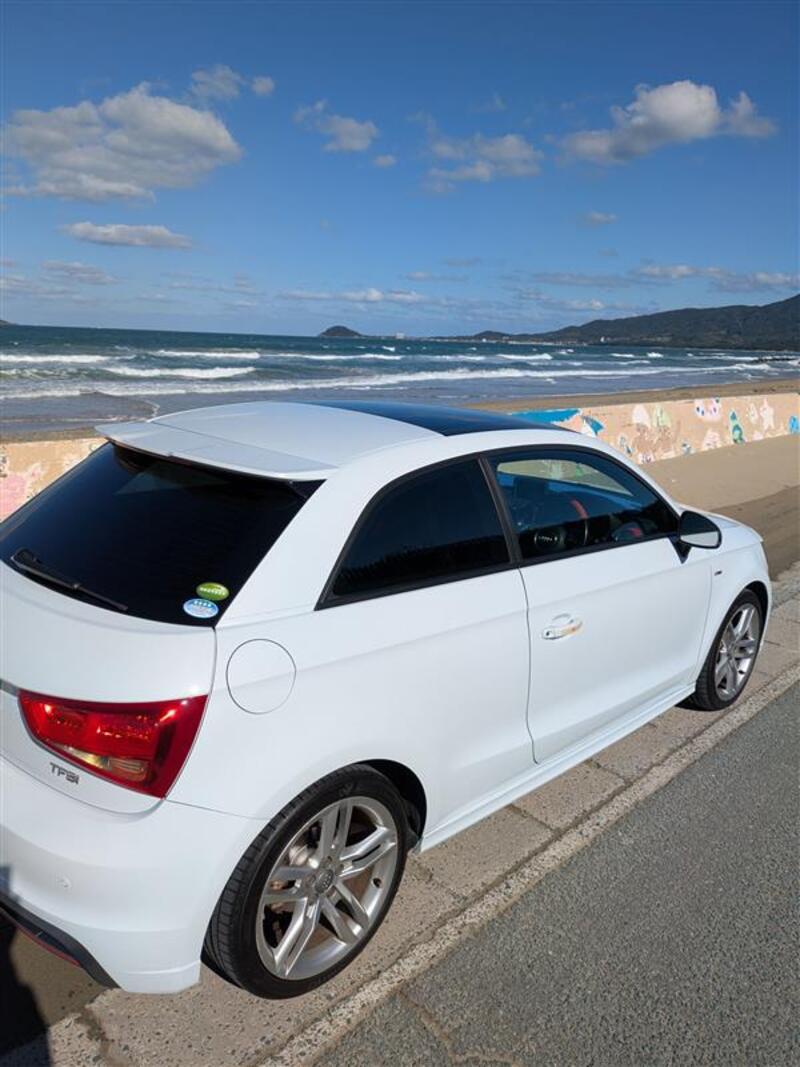 アウディ A1 1.4 TFSI Sライン_RHD(AT_1.4)