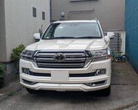 トヨタ ランドクルーザー200 AX_8人乗り_4WD (ECT_4.6)